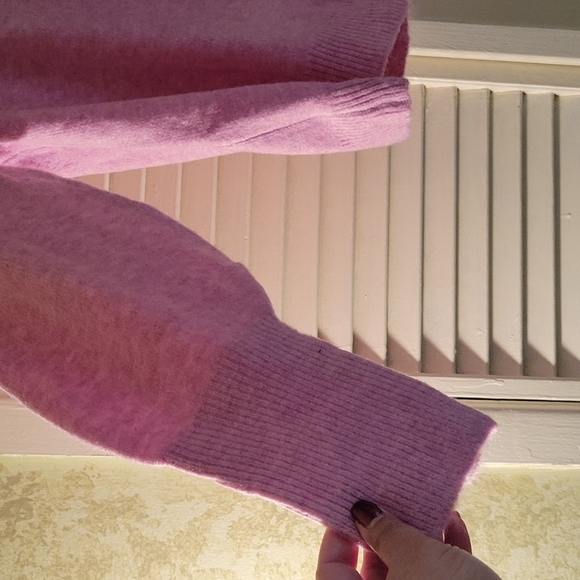 Sweater - Picture 3 of 8